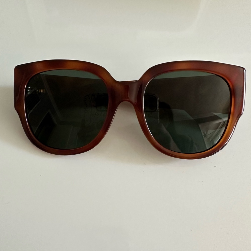 55mm Square Gucci Sunglasses